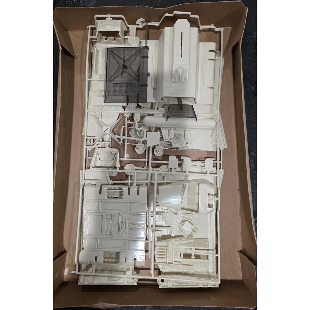 MPC Star Wars Return Of The Jedi Shuttle Tydirium 1983 - Picture 2 of 3